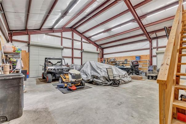 Garage, Interior