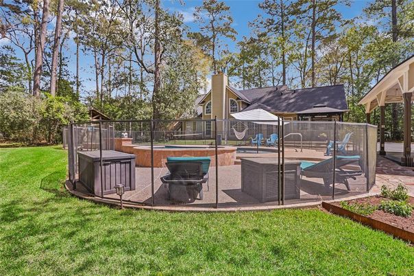Backyard, Exterior, Hot Tub, Pool