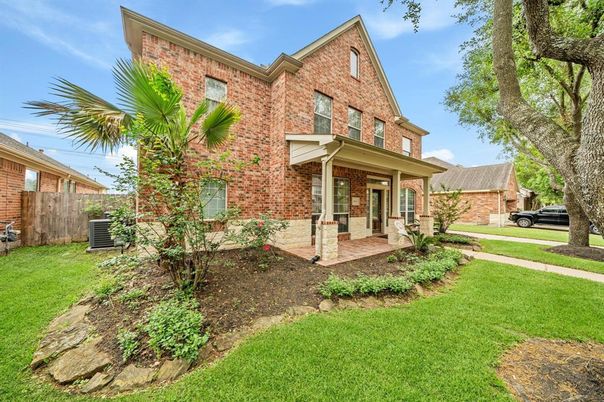 Exterior, Facade, Brick Facade, Tudor Revival