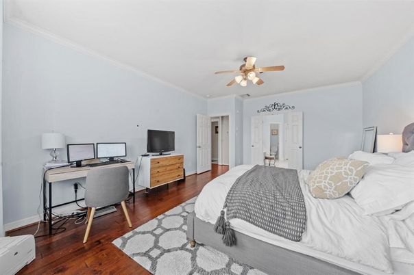 Bedroom, Home Office, Interior, Wood Texture Flooring