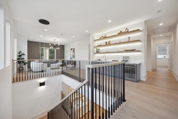 Interior, Pendant Lights, Recessed Lighting, Wood Texture Flooring
