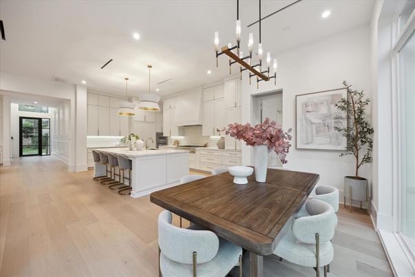 Dining room, Interior, Kitchen, Pendant Lights, Recessed Lighting, Wood Texture Flooring