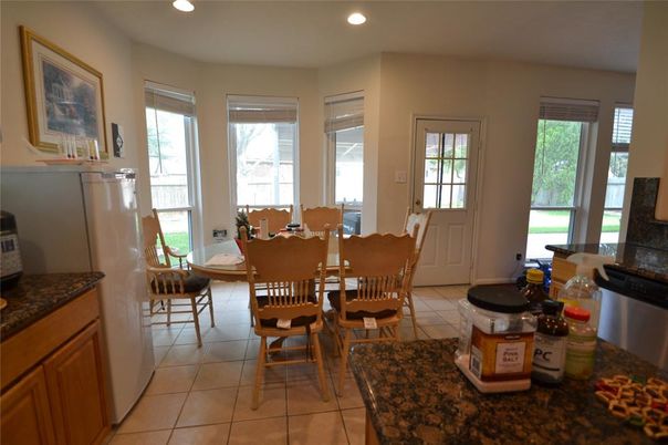 Dining room, Interior, Recessed Lighting