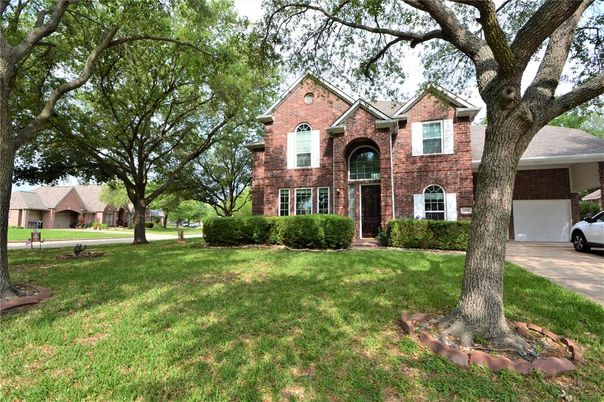 Attached, Exterior, Facade, Brick Facade, Brick Traditional