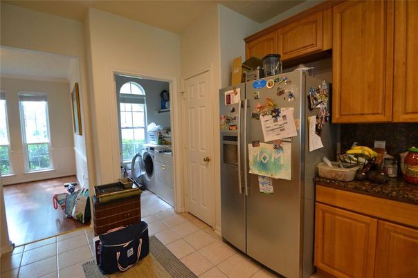 Interior, Kitchen, Washer, Wood Texture Flooring
