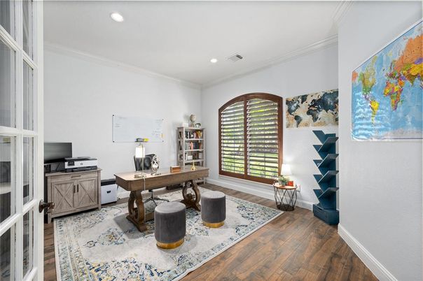 Home Office, Interior, Recessed Lighting, Wood Texture Flooring