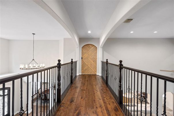 Chandelier, Interior, Recessed Lighting, Wood Texture Flooring