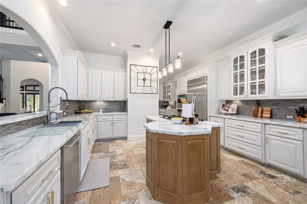 Interior, Kitchen, Pendant Lights, Recessed Lighting, Stainless Steel Appliances