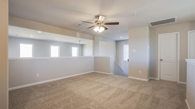 Empty room, Interior, Recessed Lighting