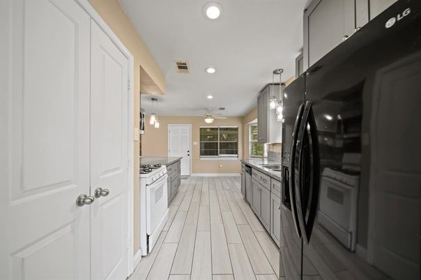 Interior, Kitchen, Pendant Lights, Recessed Lighting