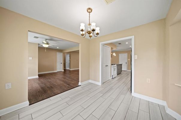 Chandelier, Empty room, Interior, Recessed Lighting, Wood Texture Flooring