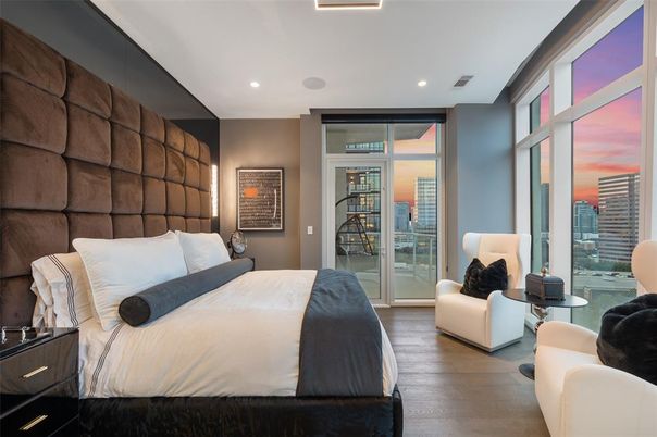 Bedroom, Interior, Recessed Lighting, Water, Wood Texture Flooring