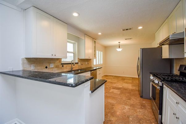Interior, Kitchen, Pendant Lights, Recessed Lighting