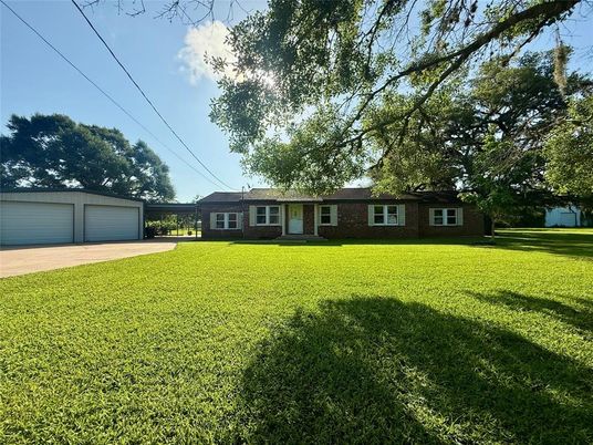 Backyard, Detached Garage, Exterior