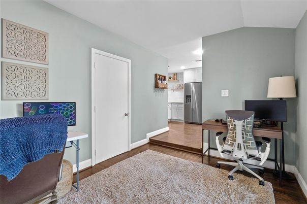 Home Office, Interior, Kitchen, Recessed Lighting, Wood Texture Flooring