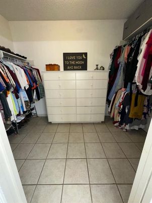 Interior, Walk-in Closets