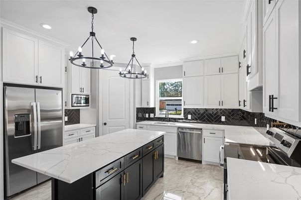 Chandelier, Interior, Kitchen, Marble, Recessed Lighting, Stainless Steel Appliances