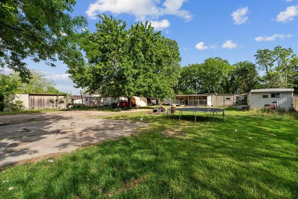 Backyard, Exterior, Playground
