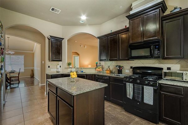 Dining room, Interior, Kitchen, Recessed Lighting