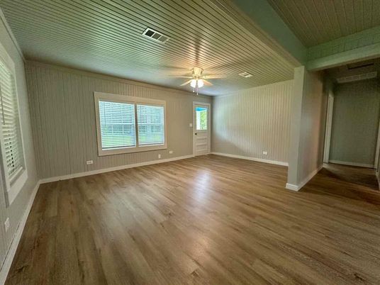 Empty room, Interior, Recessed Lighting, Wood Texture Flooring