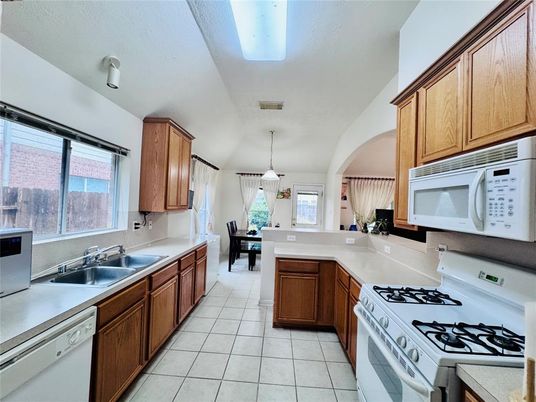 Dining room, Interior, Kitchen, Pendant Lights