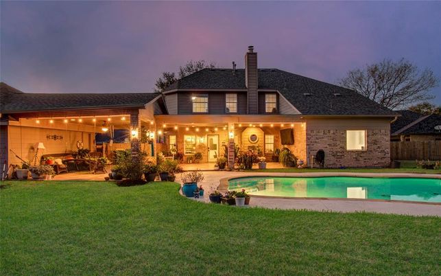 Backyard, Exterior, Pool