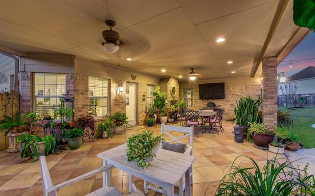 Exterior, Interior, Recessed Lighting, Stone Walls