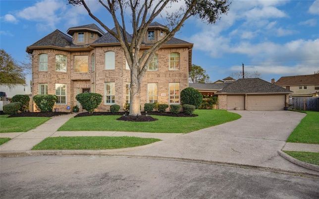 Detached Garage, Exterior, Facade, French Provincial