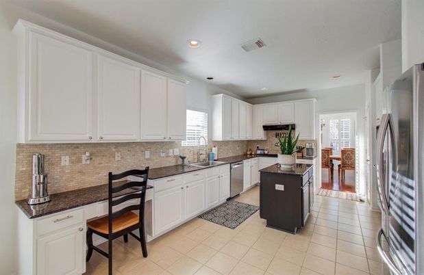 Dining room, Interior, Kitchen, Recessed Lighting, Stainless Steel Appliances