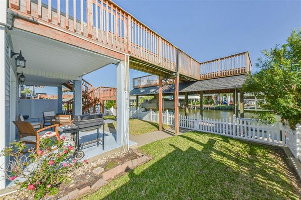 Backyard, Exterior, Water