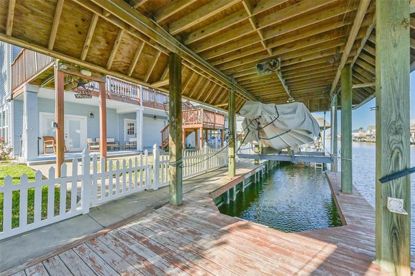 Exterior, Water