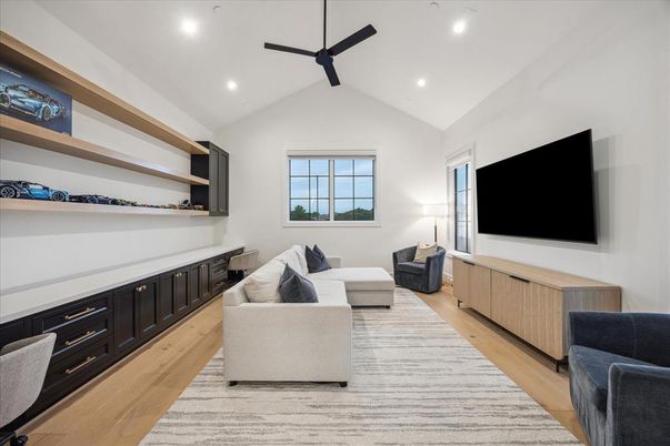 Interior, Living room, Recessed Lighting, Wood Texture Flooring