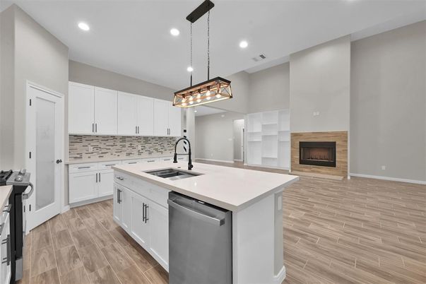 Fireplace, Interior, Kitchen, Pendant Lights, Recessed Lighting, Wood Texture Flooring