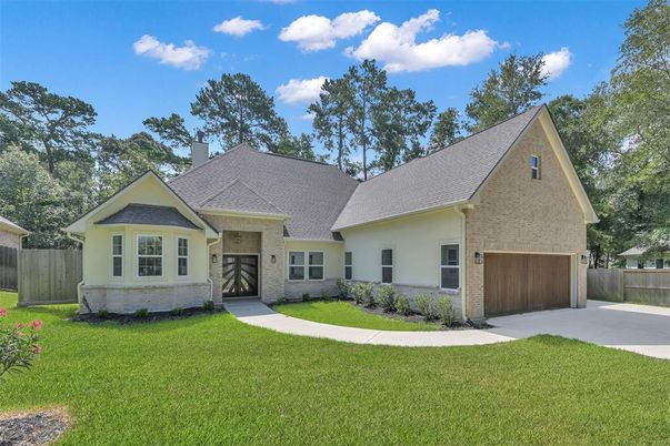 Attached, Backyard, Exterior, Facade, Brick Facade, Brick Traditional
