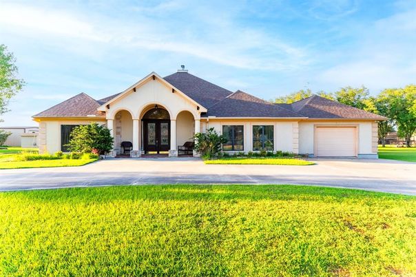 Attached, Backyard, Exterior, Facade, French Provincial