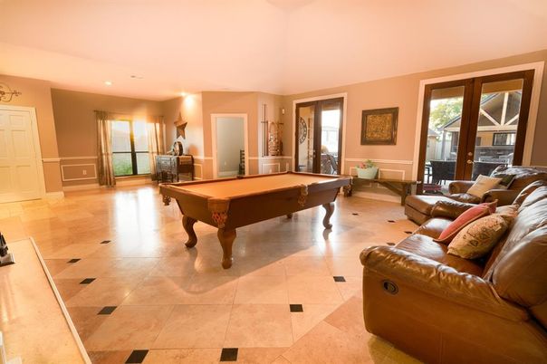 Billiard Table, Game Room, Interior, Living room, Recessed Lighting