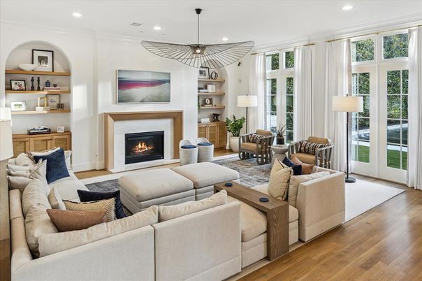 Fireplace, Interior, Living room, Pendant Lights, Recessed Lighting, Wood Texture Flooring