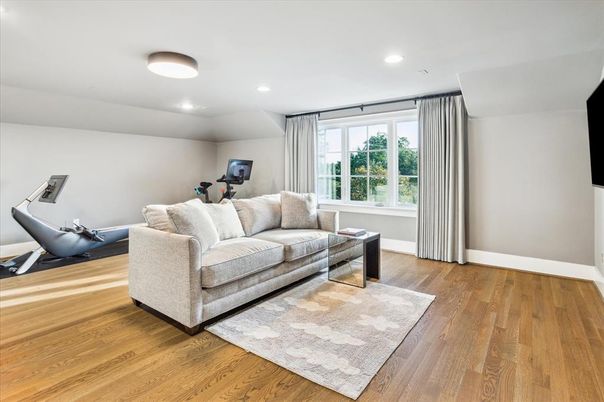 Fitness Equipment, Interior, Recessed Lighting, Wood Texture Flooring