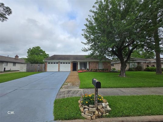 Attached, Backyard, Exterior, Facade, Brick Facade, Ranch