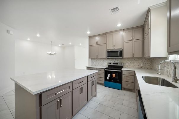 Chandelier, Interior, Kitchen, Recessed Lighting