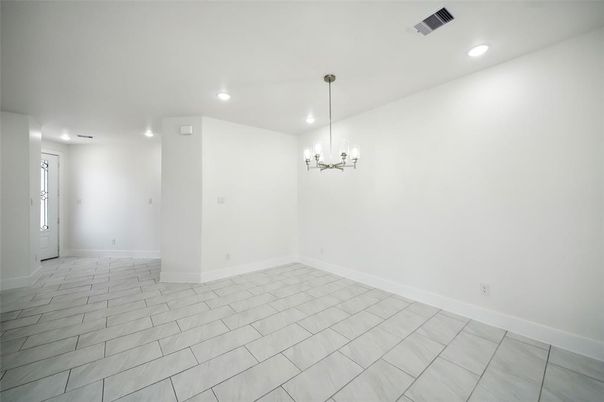 Chandelier, Empty room, Interior, Recessed Lighting