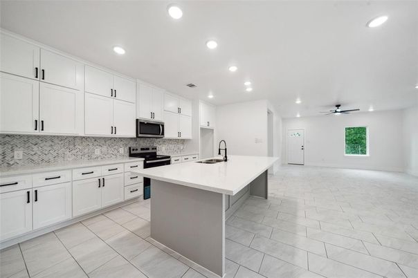 Interior, Kitchen, Recessed Lighting