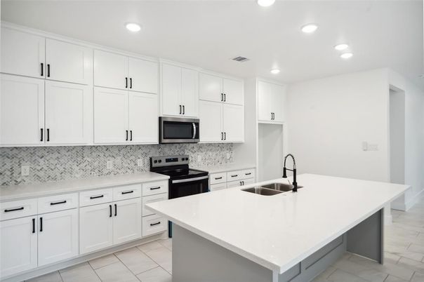 Interior, Kitchen, Recessed Lighting