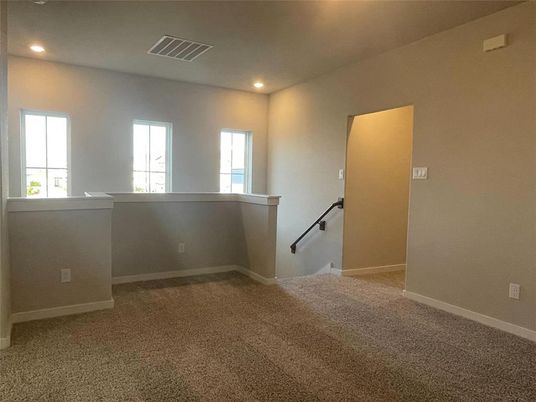 Empty room, Interior, Recessed Lighting