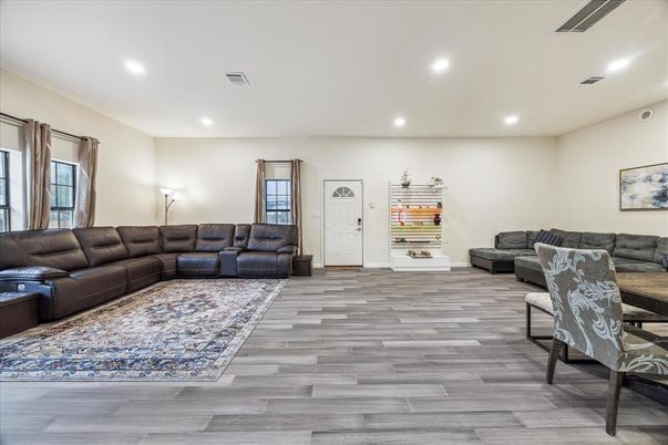 Interior, Living room, Recessed Lighting, Wood Texture Flooring