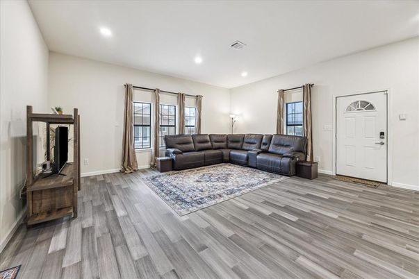 Interior, Living room, Recessed Lighting, Wood Texture Flooring