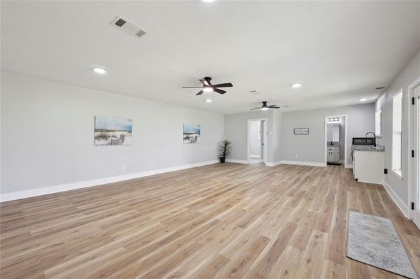 Empty room, Interior, Recessed Lighting, Wood Texture Flooring
