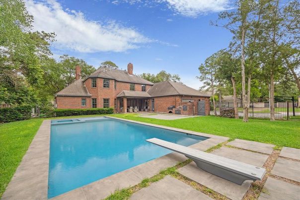 Backyard, Exterior, Pool