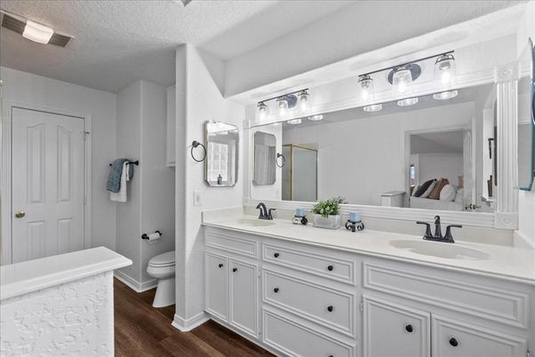 Bathroom, Dual Sink Vanities, Interior, Wood Texture Flooring