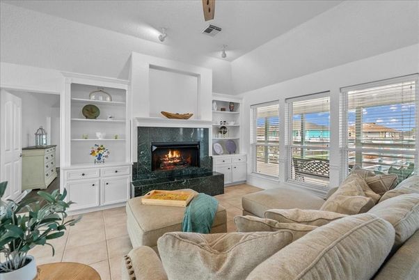 Fireplace, Interior, Living room